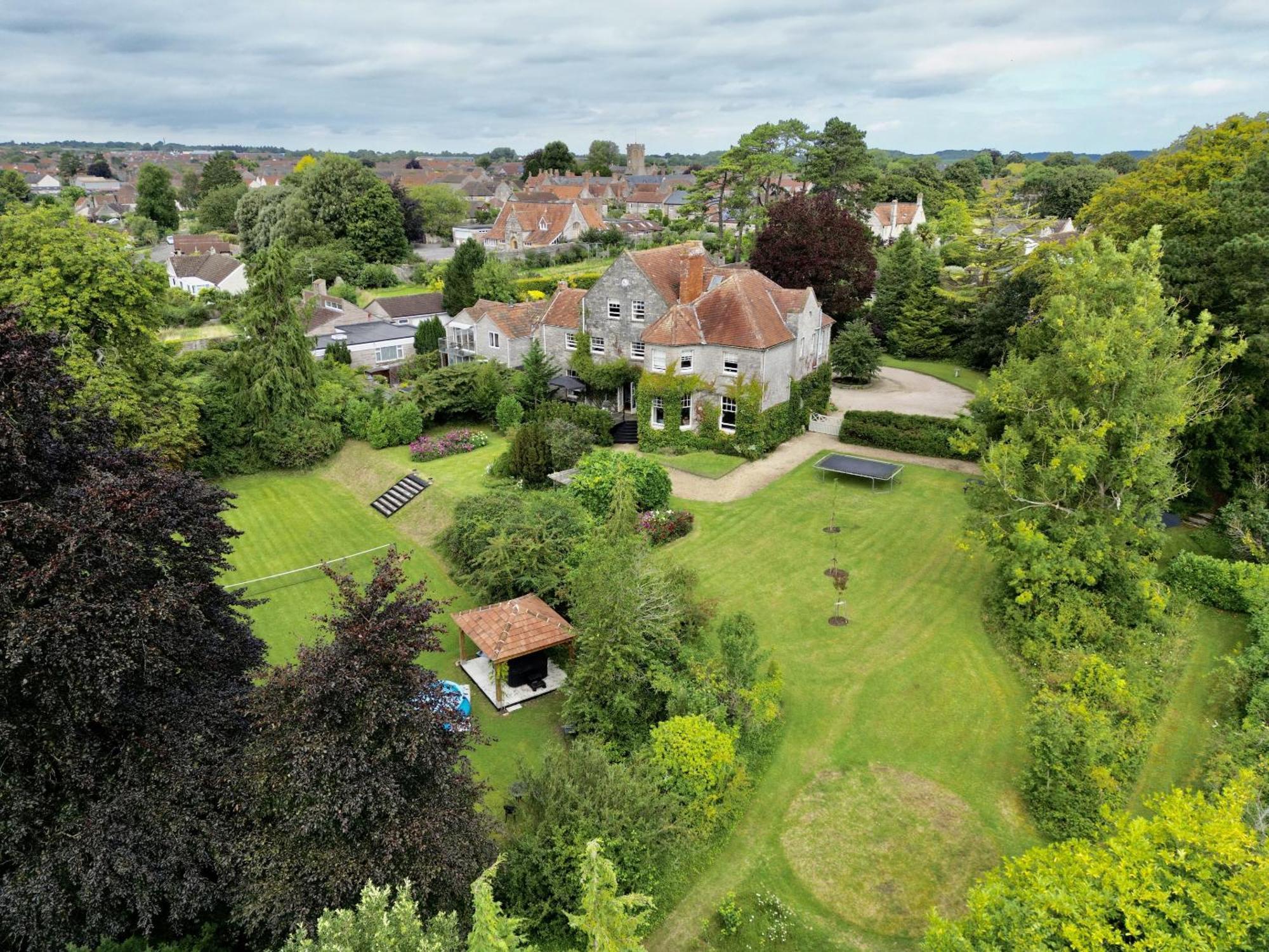 The Mount Somerton Retreat - Nr Bruton, Glastonbury, The Spectacular Wells Cathedral, Millfield School, Leonardo Helicopters, Yeovilton 外观 照片
