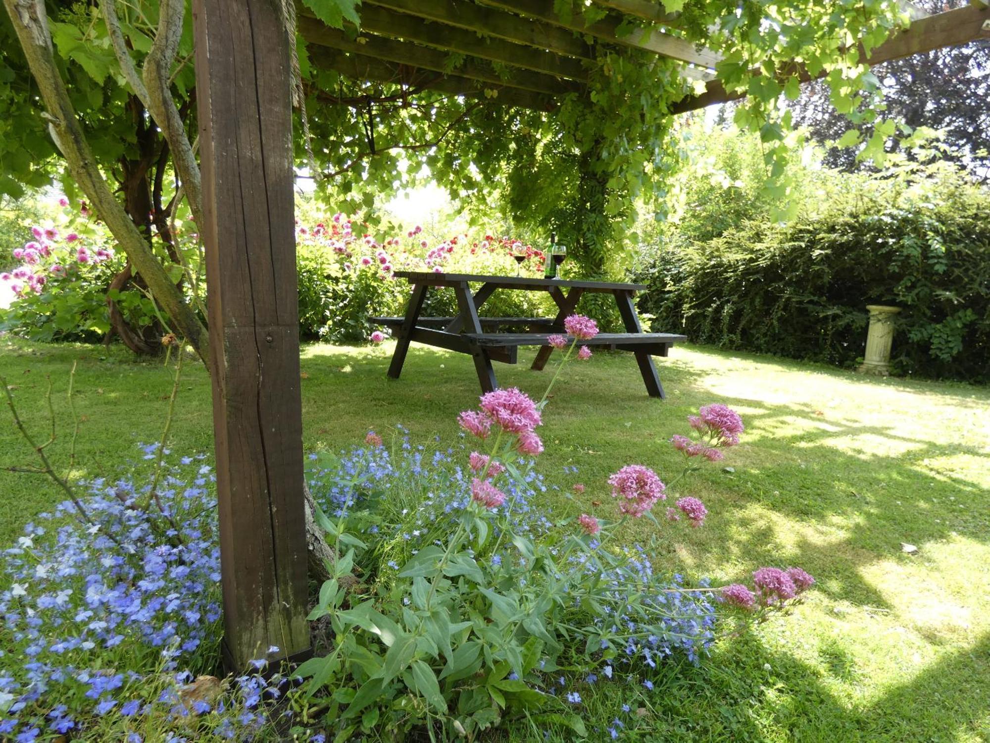 The Mount Somerton Retreat - Nr Bruton, Glastonbury, The Spectacular Wells Cathedral, Millfield School, Leonardo Helicopters, Yeovilton 外观 照片